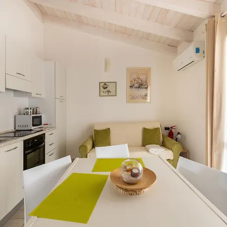 Attic With Terrace And Swimming Pool * Badesi