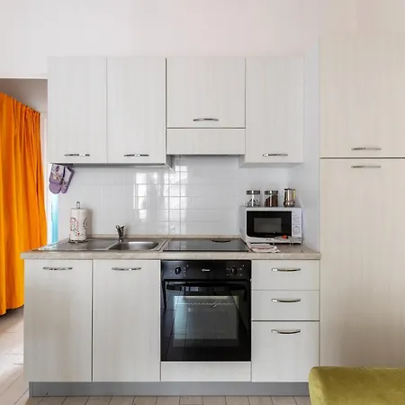Attic With Terrace And Swimming Pool Apartamento Badesi
