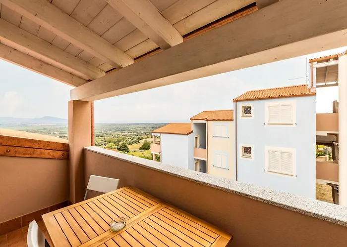 Attic With Terrace And Swimming Pool