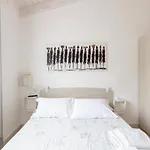 Attic With Terrace And Swimming Pool Apartmán