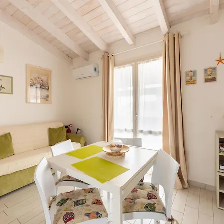 Lägenhet Attic With Terrace And Swimming Pool *