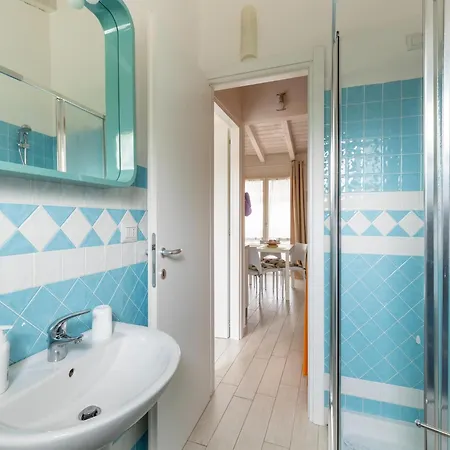 Attic With Terrace And Swimming Pool *