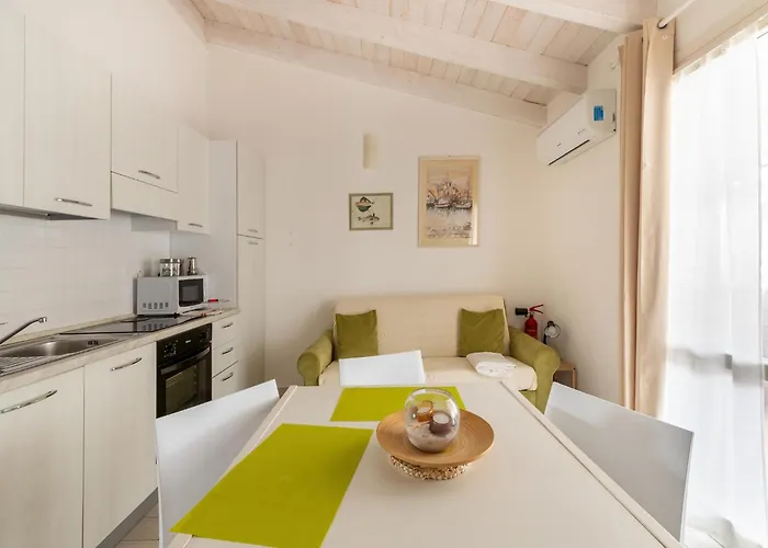 Attic With Terrace And Swimming Pool * Badesi
