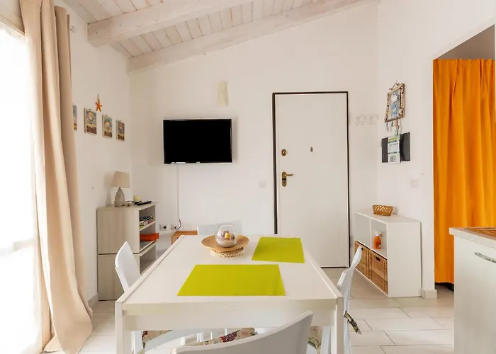 Attic With Terrace And Swimming Pool Apartment