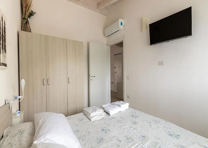 Attic With Terrace And Swimming Pool Badesi