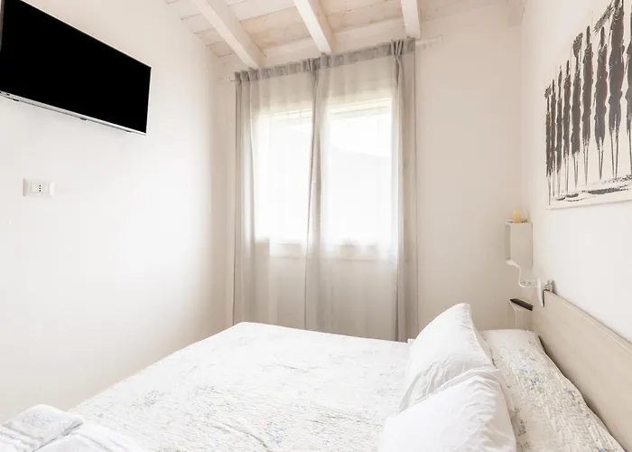 Attic With Terrace And Swimming Pool Apartment
